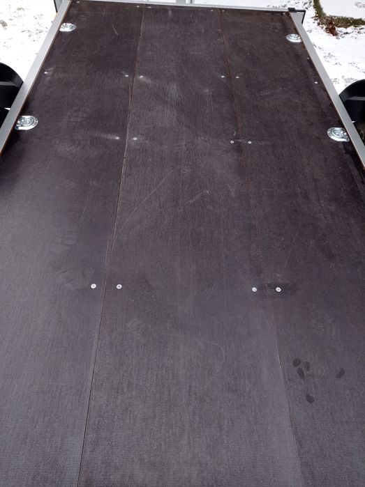 Przyczepka samochodowa platforma