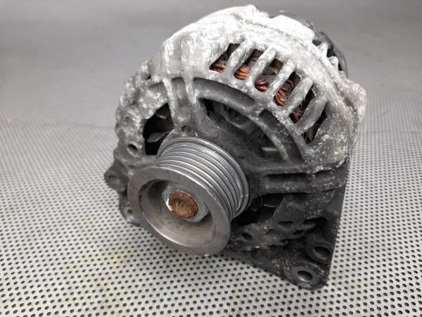 Alternador VOLKSWAGEN Golf Plus (5M1, 521)