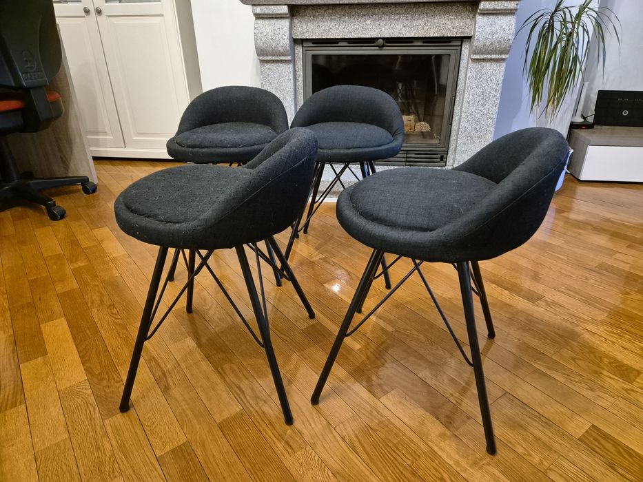 Bancos acolchoados (conjunto de 4)