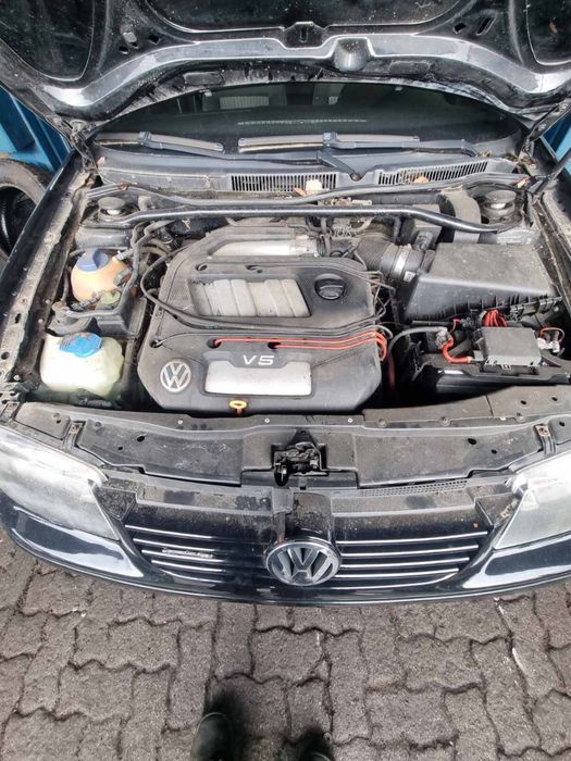 Розборка -Volksvagen bora 2.3 бензин