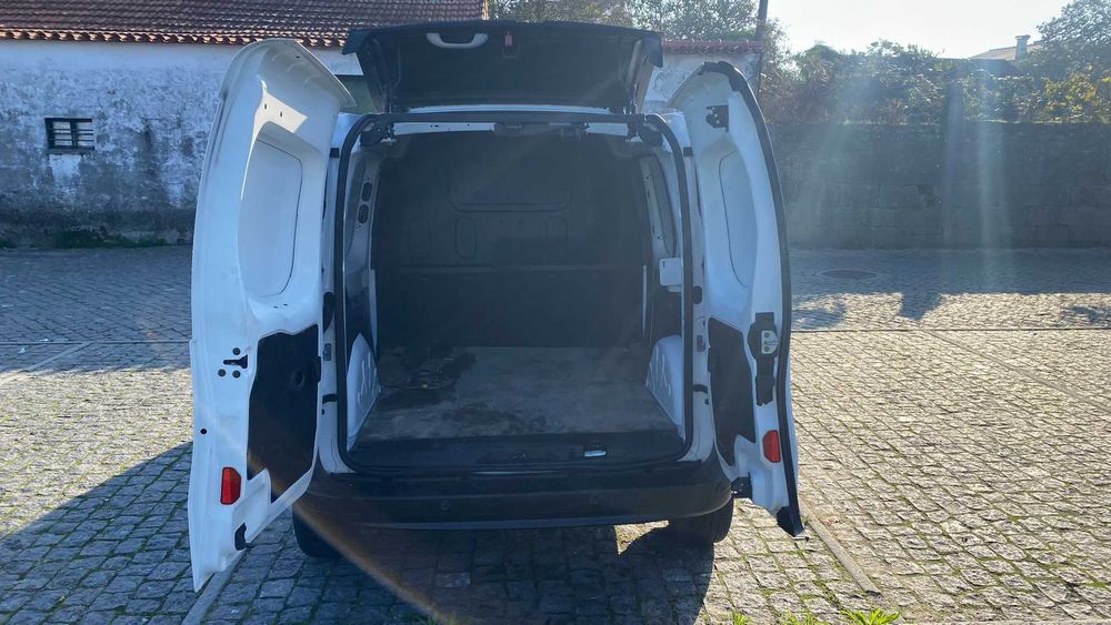 Renault Kangoo 1.5 DCI semi-novo
