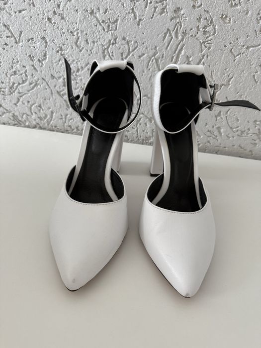 Весільні, білі туфлі, розмір 40