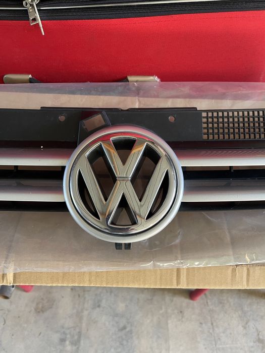 Grelha Golf IV de 2001