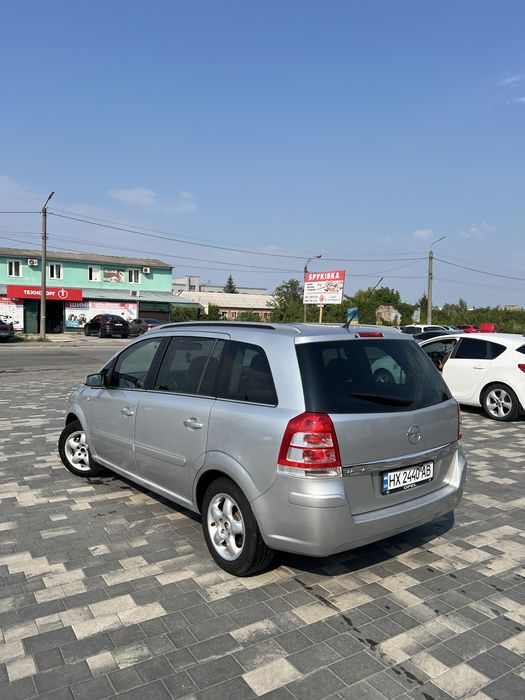 Opel zafira b - (7 місць)