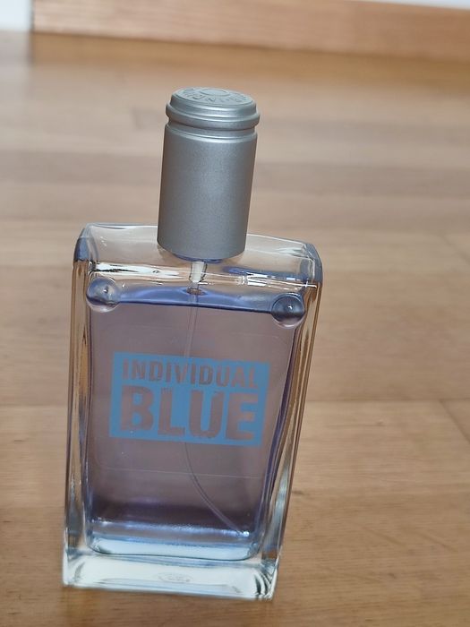 Woda toaletowa Indivodual Blue avon