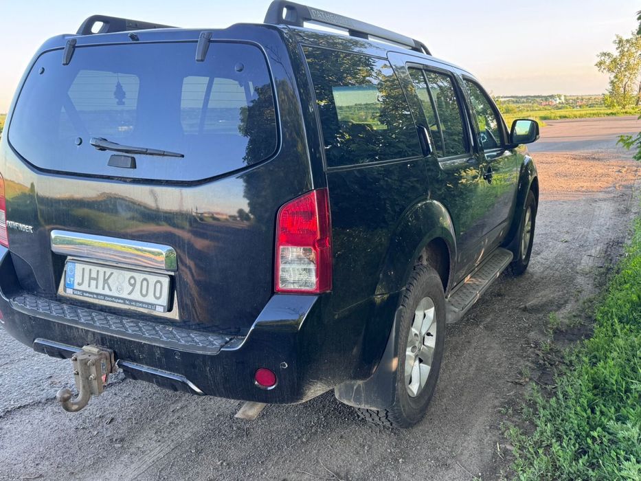Nissan Pathfinder R51