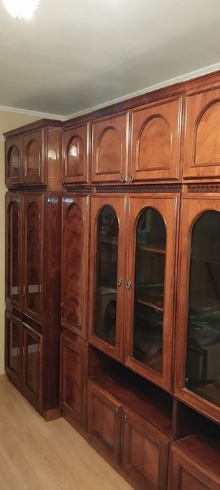Стінка "Калина" в ідеальному збереженому стані, замінені усі петлі, рі