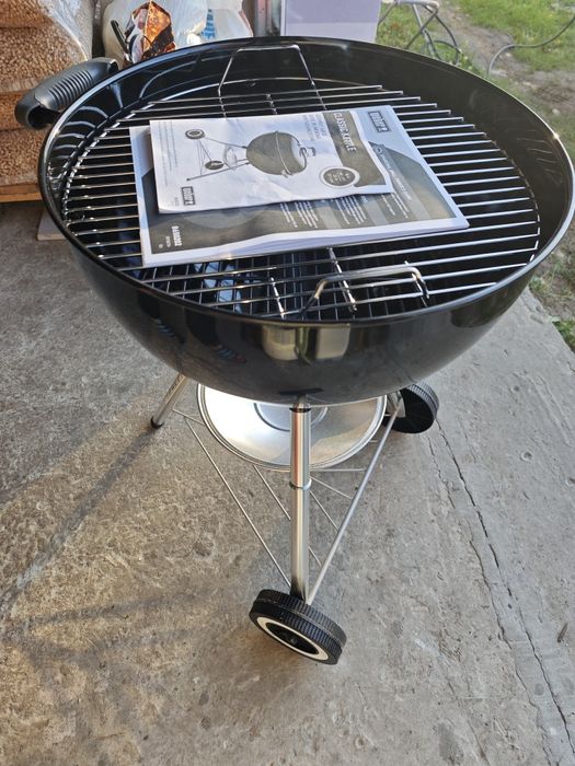Вугільний гриль Webber