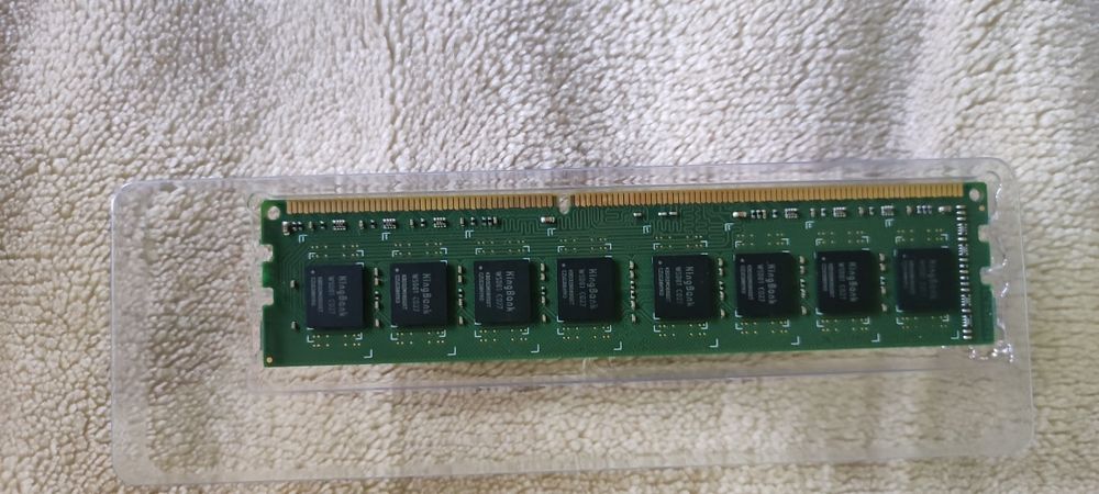 Оперативна пам'ять ddr3 8gb 1600hz