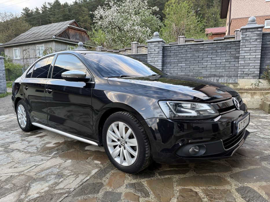 фольцваген джета 1.4 гібрид.