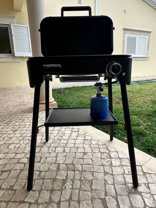 Churrasqueira Campingaz Tour & Grill CV Plus
