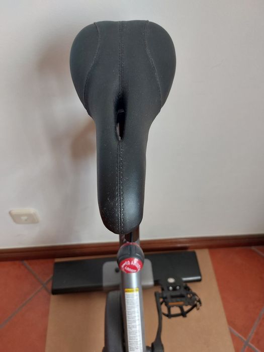 Bicicleta Estática NORDICTRACK GX3.9 Sport