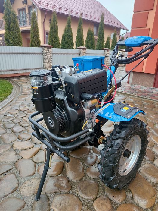 Мотоблок мотокультиватор.
