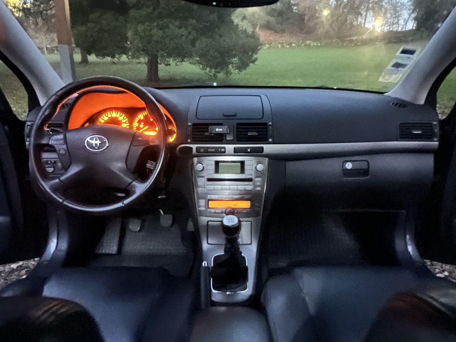 Toyota Avensis SW 2.2D-4D 150 cv Nacional