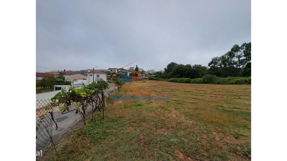 Terreno com 3400 m2 — Alvarelhos E Guidões, Porto