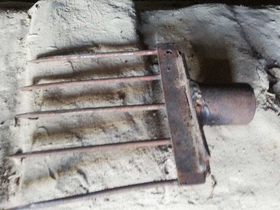 Приспособление вила для огорода