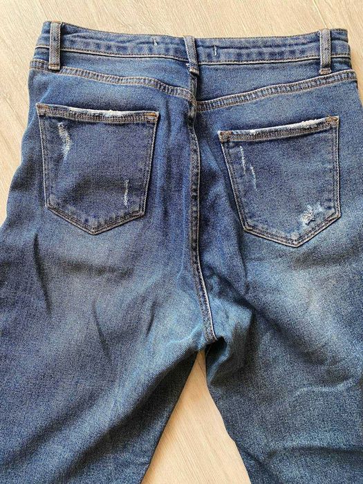 Джинси віддам безкоштовно