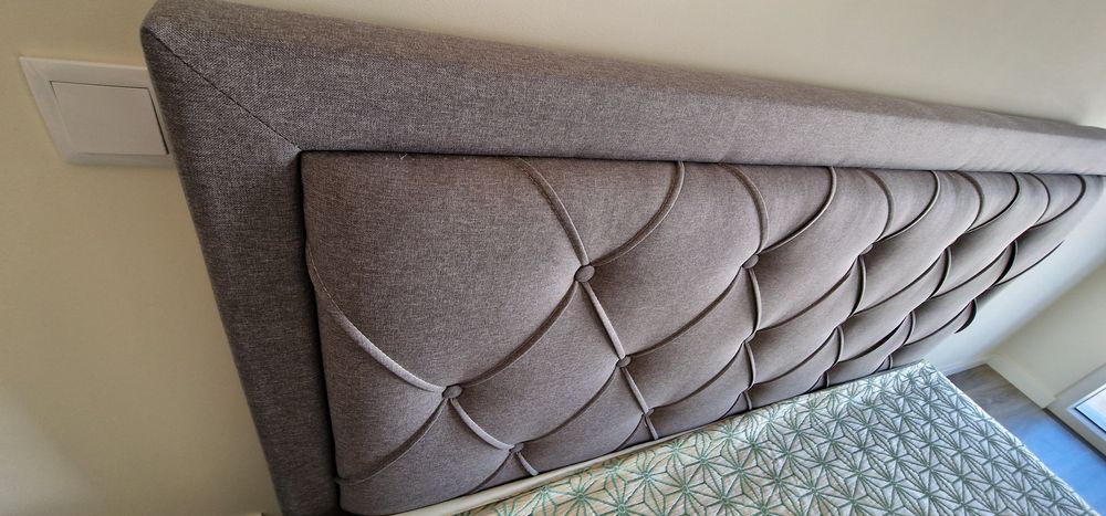 Vendo Cama 160 X 200 com colchão