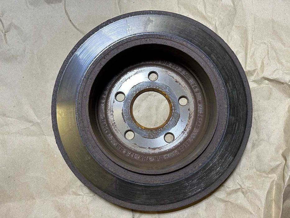 Диски гальмівні задні Jeep Grand Cherokee WK2 11-20 52124763AD