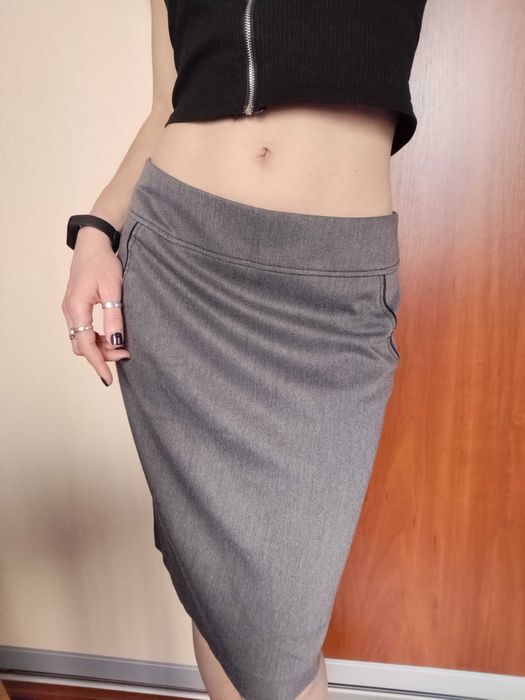 СПІДНИЦЯ-ОЛІВЕЦЬ, міді, сіра, вживане