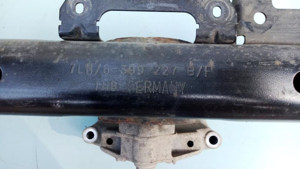 Балка КПП 7L0399227B Volkswagen Touareg 2003-2009 VW Туарег траверса