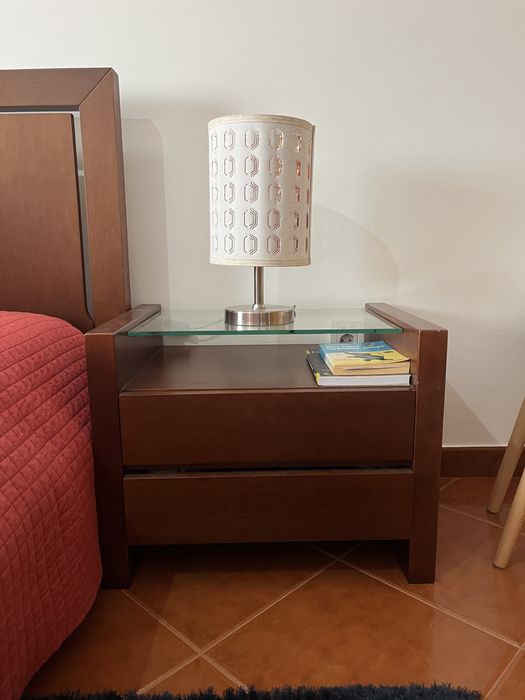 Cama De Casal + 2x Mesas Cabeceira