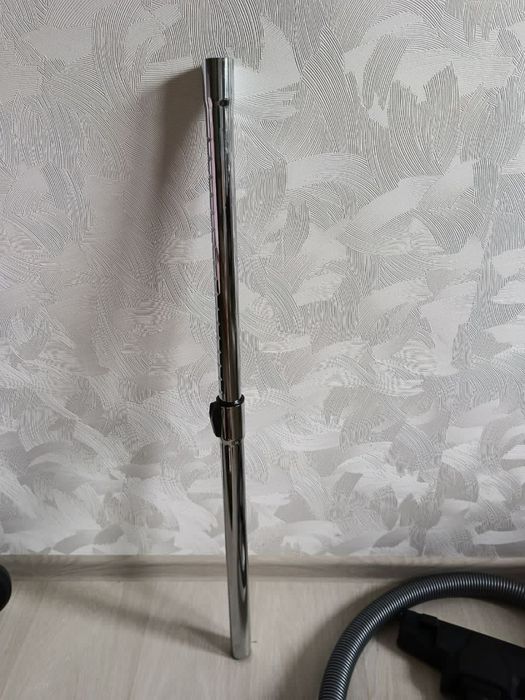 Пилосос BOSCH BGS05X240
