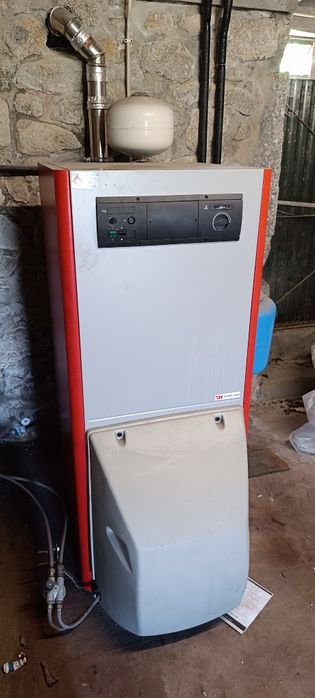 Caldeira   zaegel held Radiadores e cisterna gasóleo