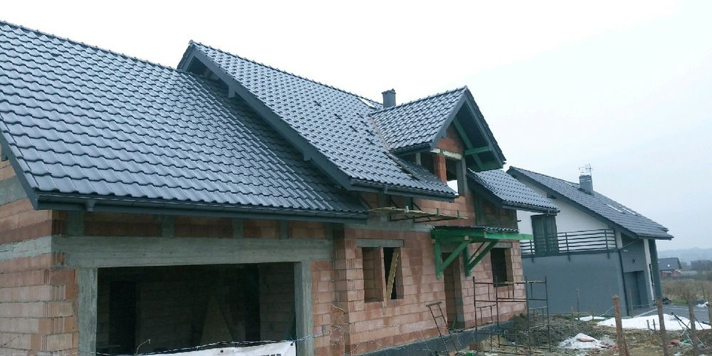 Usługi dekarskie, usługi ciesielskie, dekarz, dachy, dach, papa