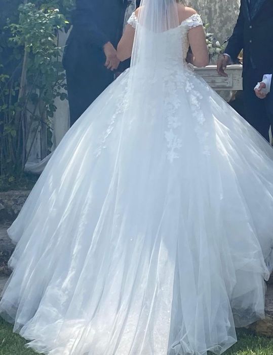 Vestido de noiva de princesa trabalhado