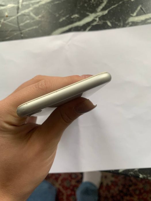 Продам айфон 8 в робочому стані!