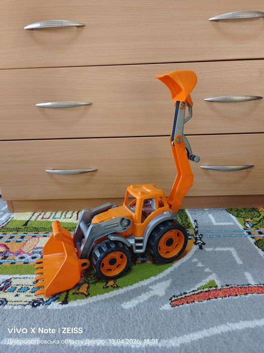 Пожежна машина велика