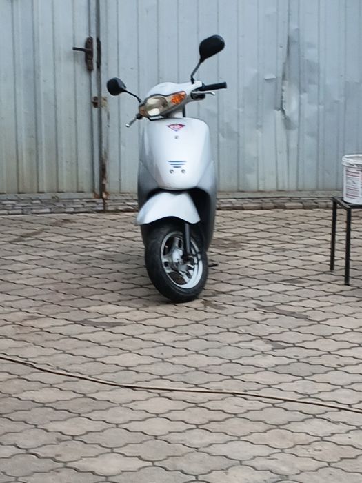 Продам японский скутер Honda Dio .