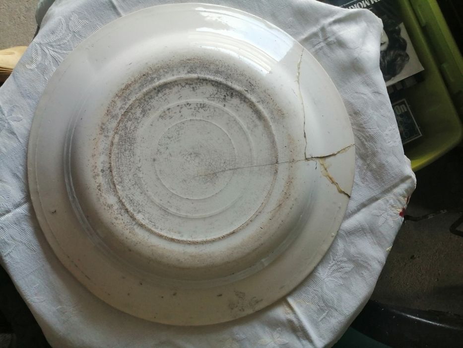 Two Very Ancient Dishes432328804255016961