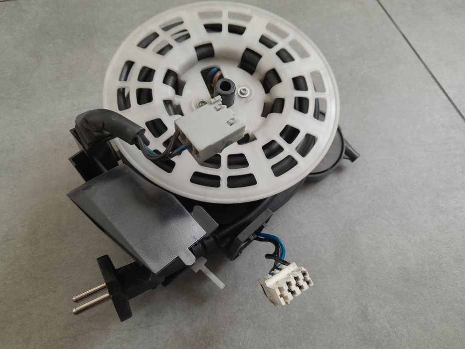 Zwijacz kabla Miele zwijak Miele S4 Chwalęcice • OLX.pl