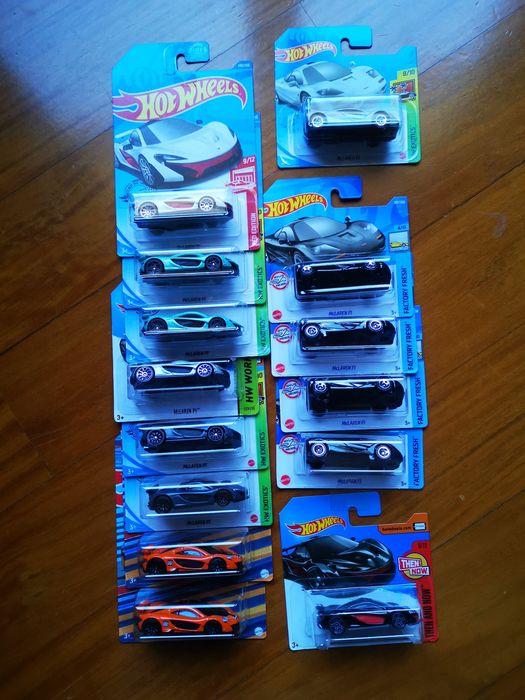 Maclaren hot wheels com portes incluídos