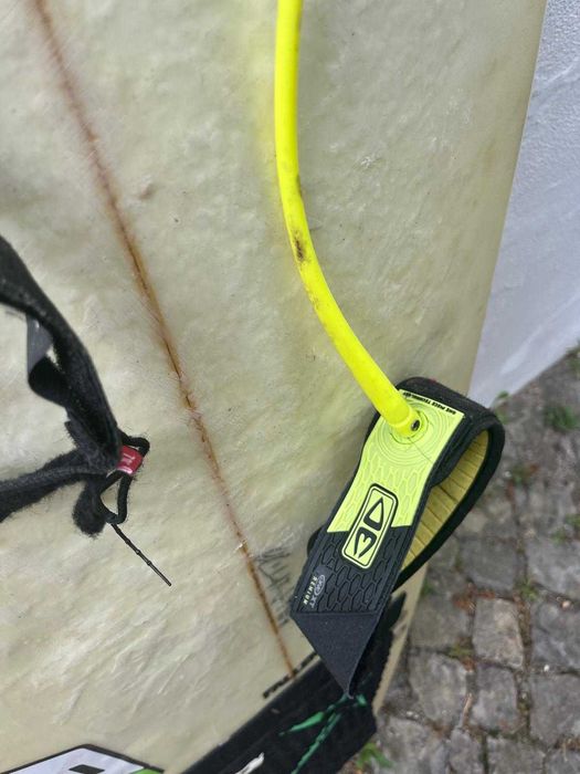 Prancha de surf 6.9 c/leash