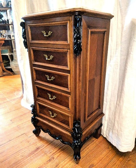 Par Mesinhas Peniqueiras Nogueira