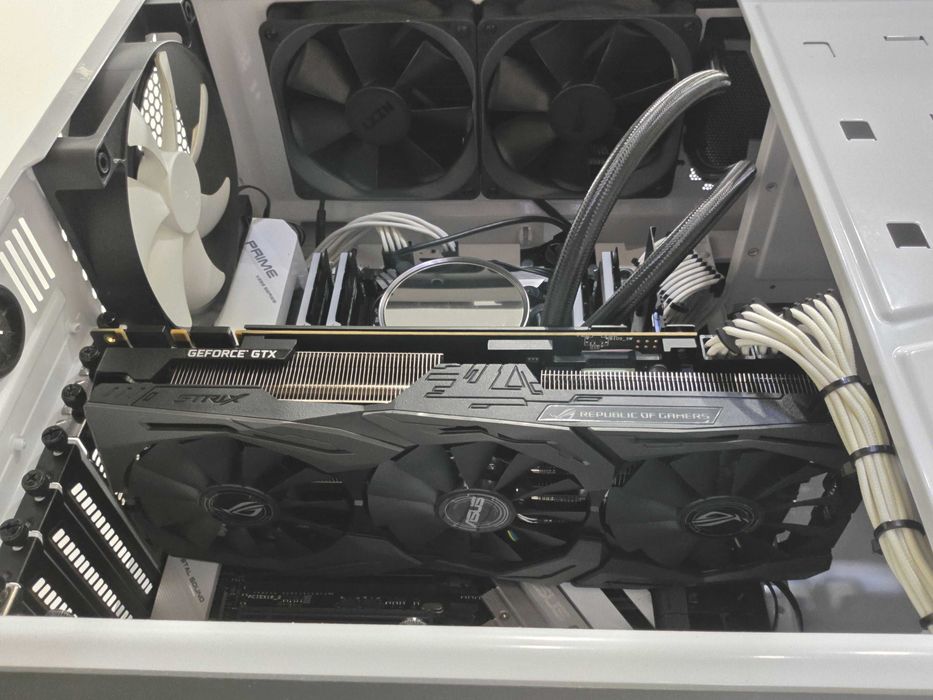 PC Desktop Intel Core i7 7800X + ASUS Prime X299-Deluxe + ASUS ROG Strix GTX 1080 Ti + 32GB G.Skill Trident Z RGB