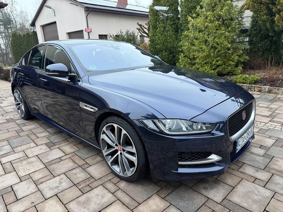 Jaguar XE R-Sport z Niemiec Dofinansowany 2 KPL kół Atrakcyjny Wygląg 19cali