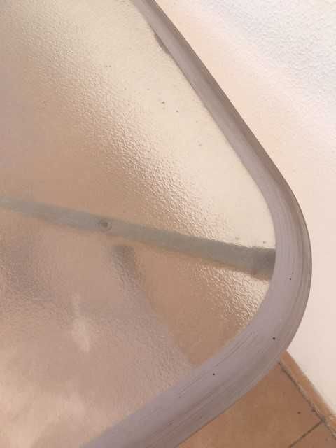 Mesa de exterior de vidro