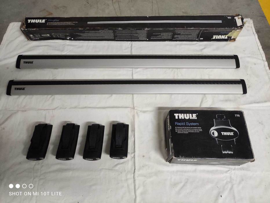 Barras de Tejadilho + Suporte de Fixação THULE