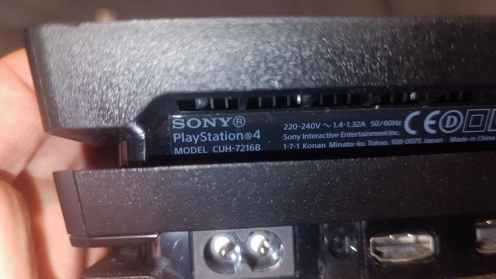 Konsola PlayStation 4 Pro 1TB