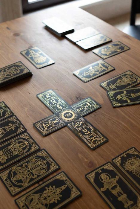Tarot, jasnowidzenie, wróżby, medium