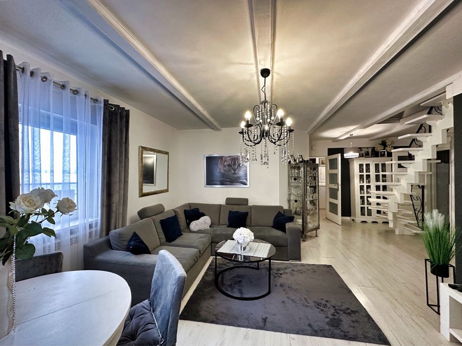 Dom z klimatyczną działką