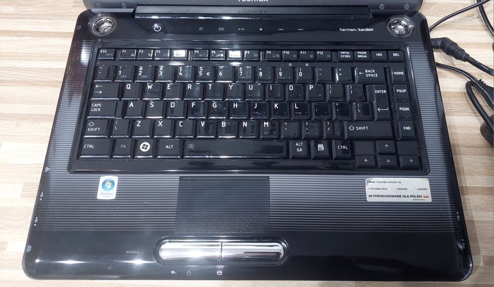 Toshiba A300 2GB 256GB Windows 8