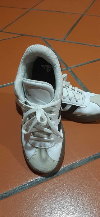 Ténis adidas criança n 34