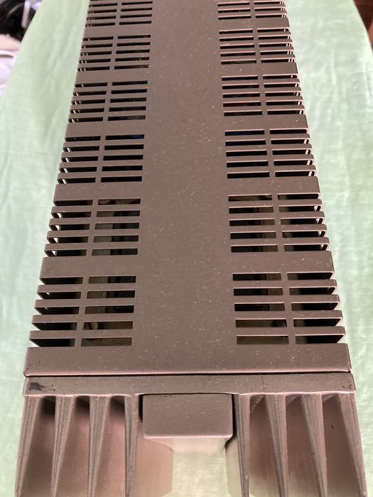 Quad 303 Amplificador de potência