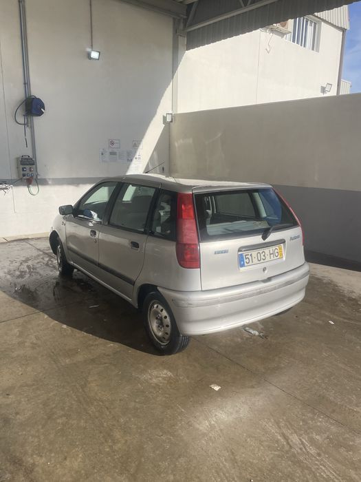 Fiat punto.. Ano 1996.. Inspecionado ate mes 9.. Contato: 910891926.453719756259338242