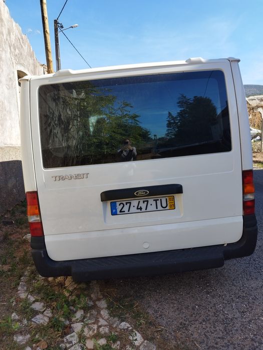 Ford Transit adaptada para campismo